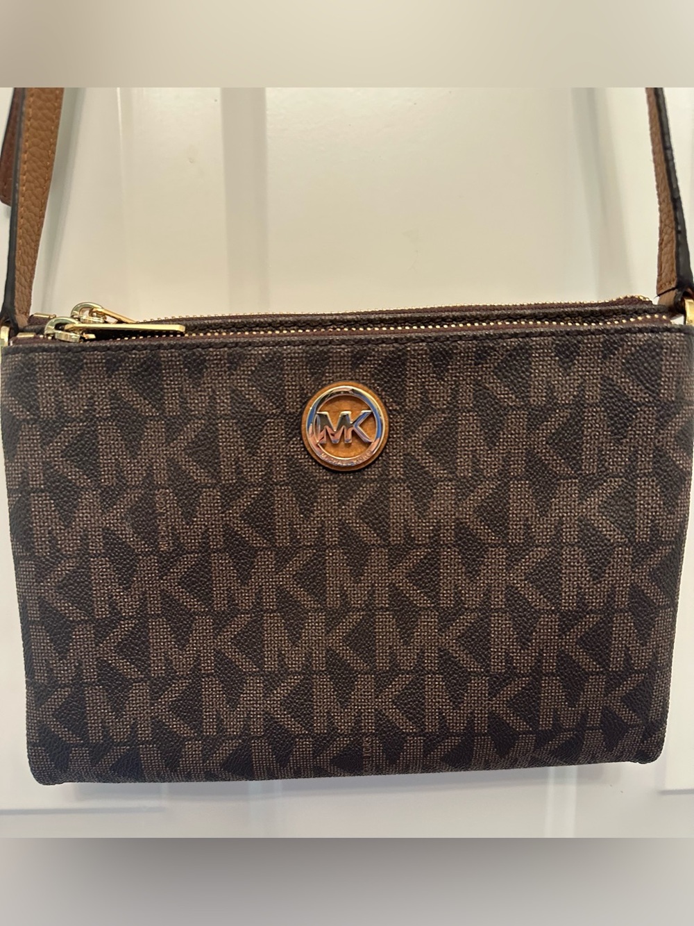 Michael Kors Crossbody Bag-Like New - Picture 12 of 12